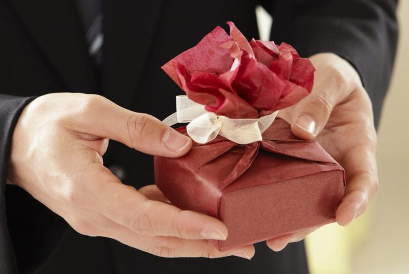 5 tips for buying the perfect gift