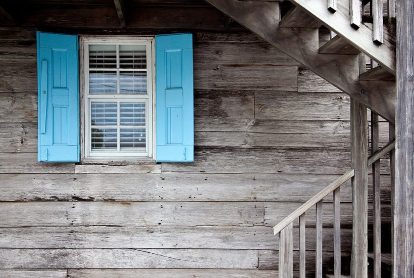 putting the finishing touches to an ideal home