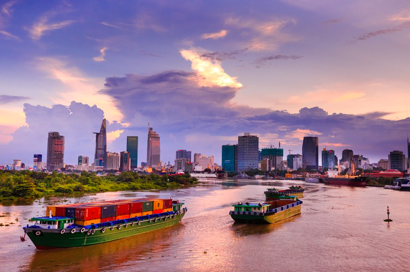 vietnam travel guide for first timers