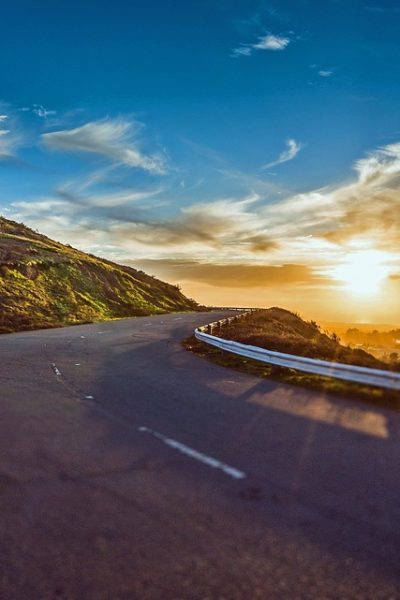 making money while travelling around the world