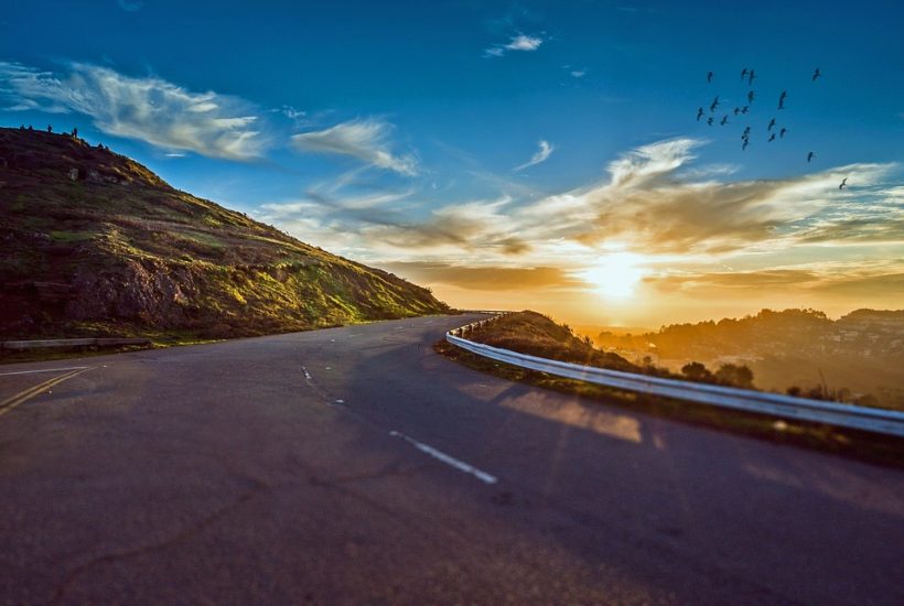 making money while travelling around the world