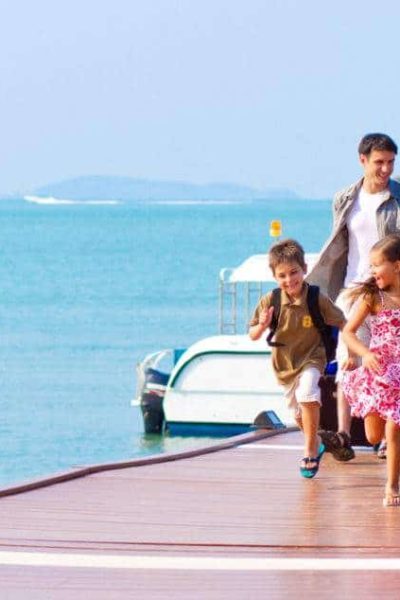 traveling with relatives how to keep everyone happy