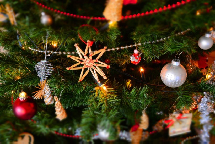 Pexels photo 250177 jpeg Flurl exhilarating christmas gifts for dad