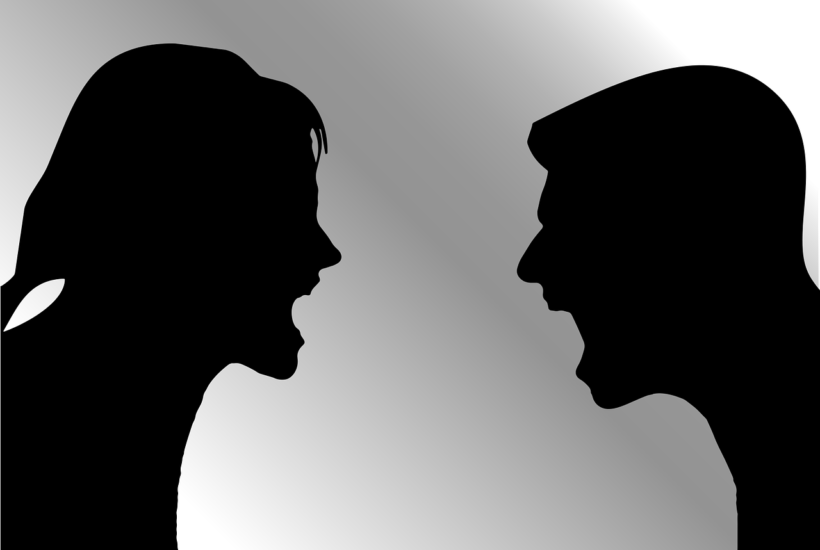 5 signs that your husband is controlling