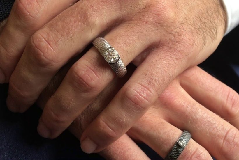why diamonds look good on men too