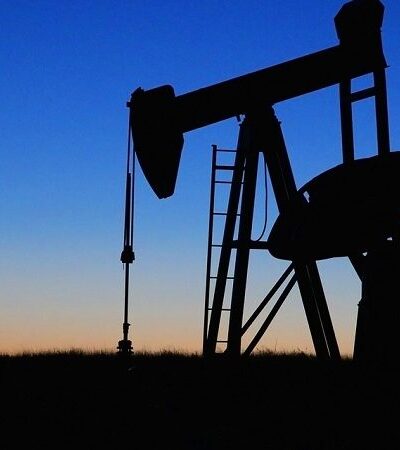 understanding invoice factoring for oil and gas providers