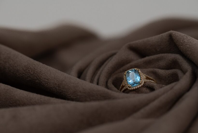 creating a harmonious  striking look tips for pairing aquamarine with other gemstones