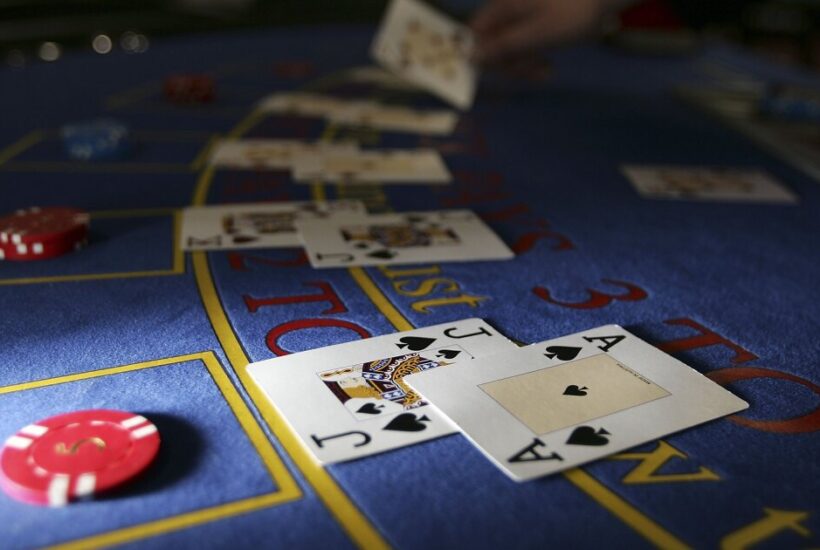 10 best slot and table games to play